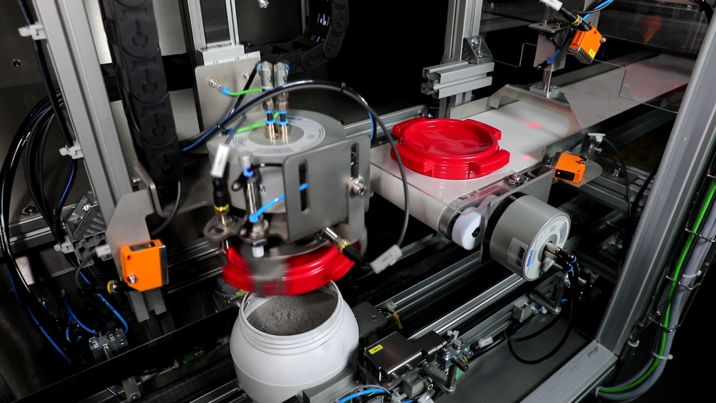 Filling machines for metal powder
